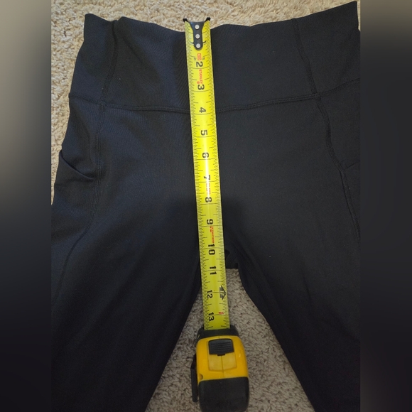 Fabletics leggings - Picture 4 of 8